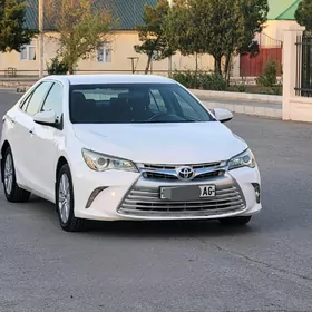 Toyota Camry 2017