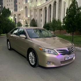 Toyota Camry 2010
