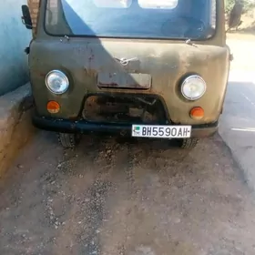 UAZ 452 1986