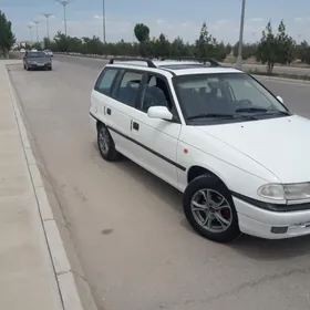 Opel Astra 1998