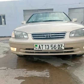 Toyota Camry 2001