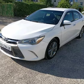 Toyota Camry 2015