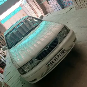 Toyota Avalon 1999