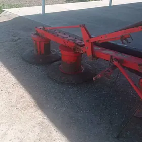 MTZ 80 2023