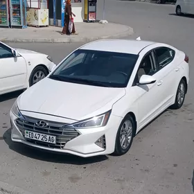 Hyundai Elantra 2019