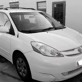 Toyota Sienna 2008