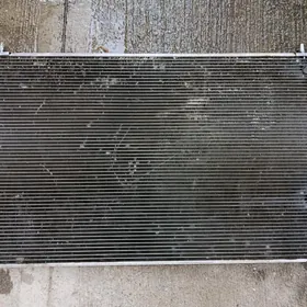 kandisioner radiator Corolla