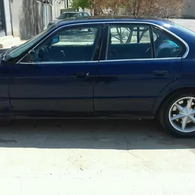 BMW 520 1988