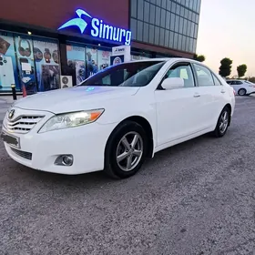Toyota Camry 2011