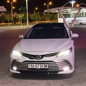 Toyota Camry 2022