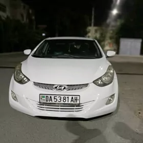 Hyundai Elantra 2011