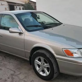 Toyota Camry 2001