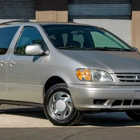 Toyota Sienna 2002