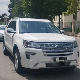 Ford Explorer 2019