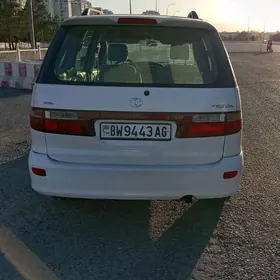 Toyota Previa 2000