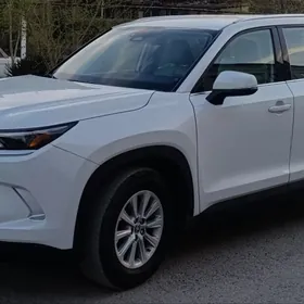 Toyota Grand Highlander 2024
