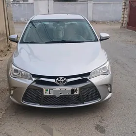 Toyota Camry 2017