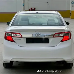 Toyota Camry 2012
