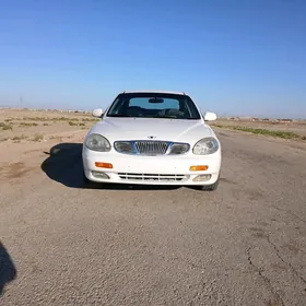 Daewoo Leganza 2000