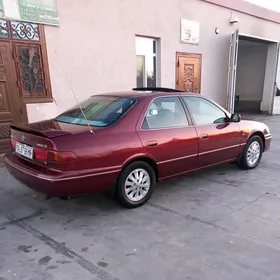 Toyota Camry 2001