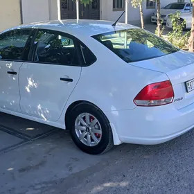 Volkswagen Polo 2013
