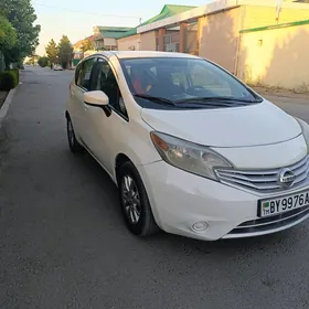 Nissan Versa Note 2015