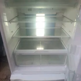 Hitachi holodilnik ulysy