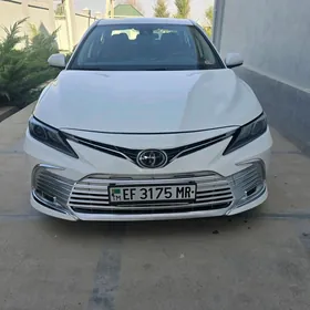 Toyota Camry 2022