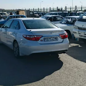 Toyota Camry 2017