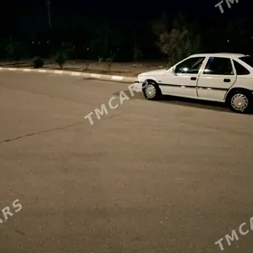 Opel Vectra 1990