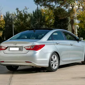 Hyundai Sonata 2012