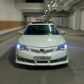 Toyota Camry 2014