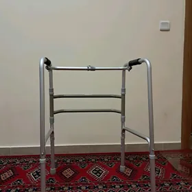 Ходунки для ходьбы.Hodunki