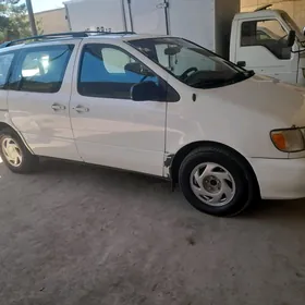 Toyota Sienna 2000
