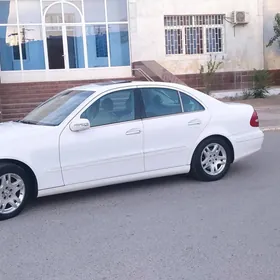 Mercedes-Benz E320 2002