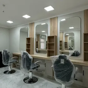Salon arenda