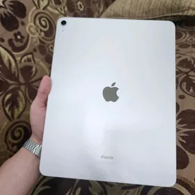 iPad Air 13' M2