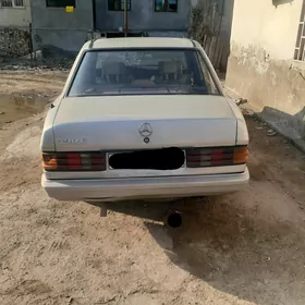 Mercedes-Benz 190E 1989