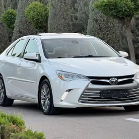 Toyota Camry 2017