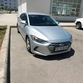 Hyundai Elantra 2018