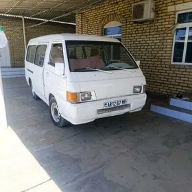 Toyota Hiace 1995