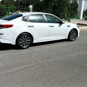 Kia Optima 2019