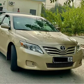 Toyota Camry 2011