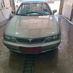 Mitsubishi Diamante 1997