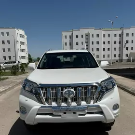 Toyota Land Cruiser Prado 2015
