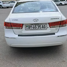 Hyundai Sonata 2010