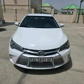 Toyota Camry 2017