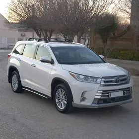 Toyota Highlander 2018