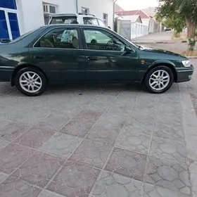 Toyota Camry 1999