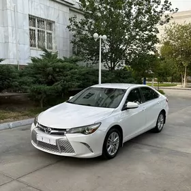 Toyota Camry 2016